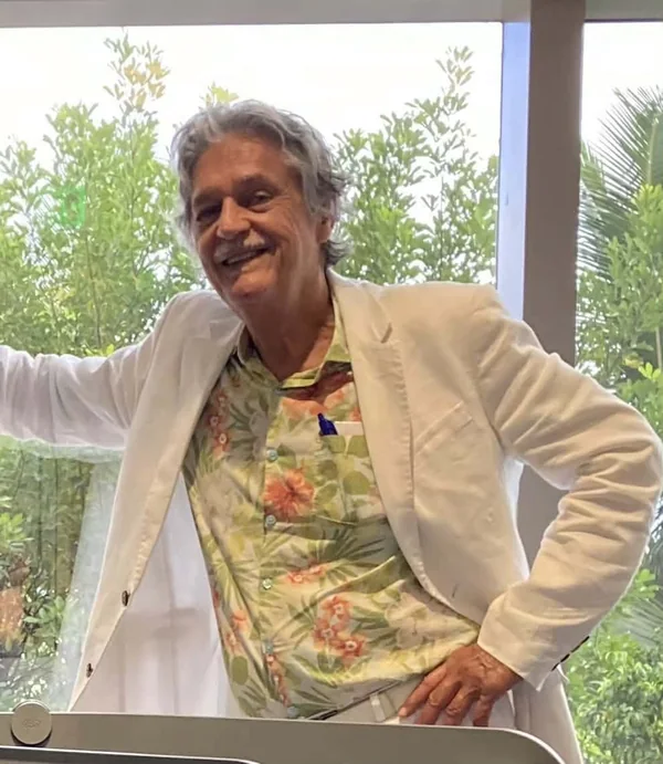 Dr. Laurence Badgley